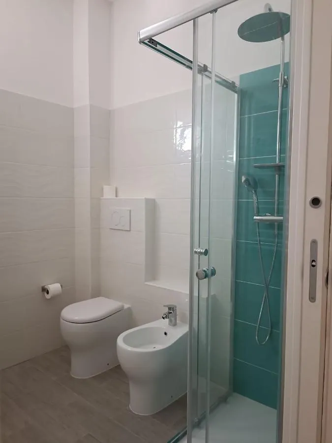 Hotel Susy - Ambienti Rinnovati - Direttamente Su Viale Dante E A Due Passi Dal Mare Riccione 2*,  Olaszország