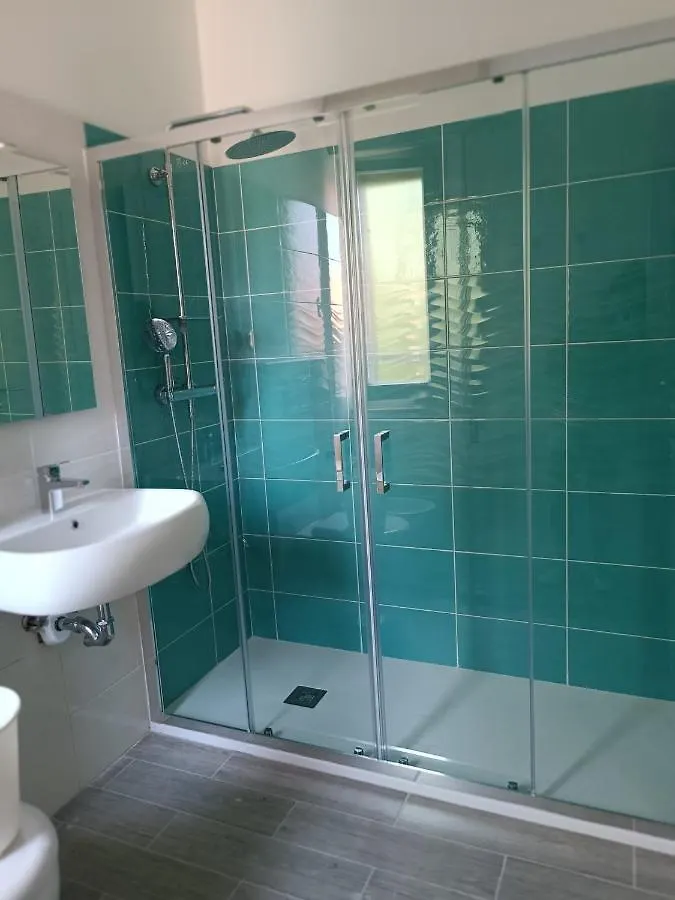Hotel Susy - Ambienti Rinnovati - Direttamente Su Viale Dante E A Due Passi Dal Mare Riccione